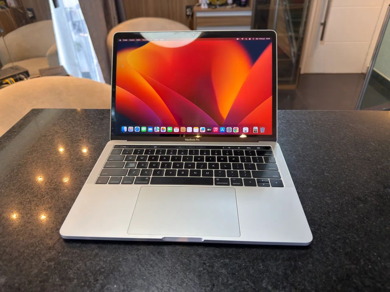 Macbook Pro 2017 com Touchbar - Foto 2