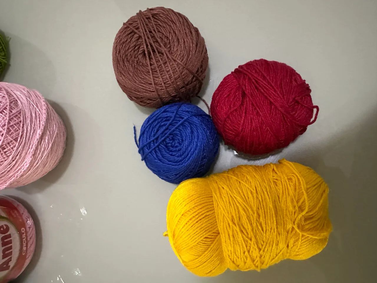 Kit 12 Barbantes para Crochê - Diversas Cores (Desapego) - Foto 3