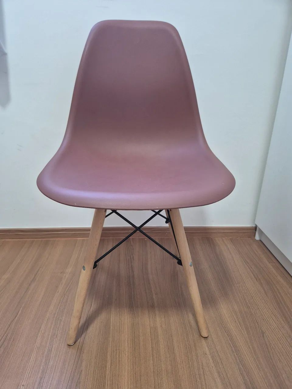 Promoção 4 Cadeiras de Cozinha/Sala Eames - Foto 2