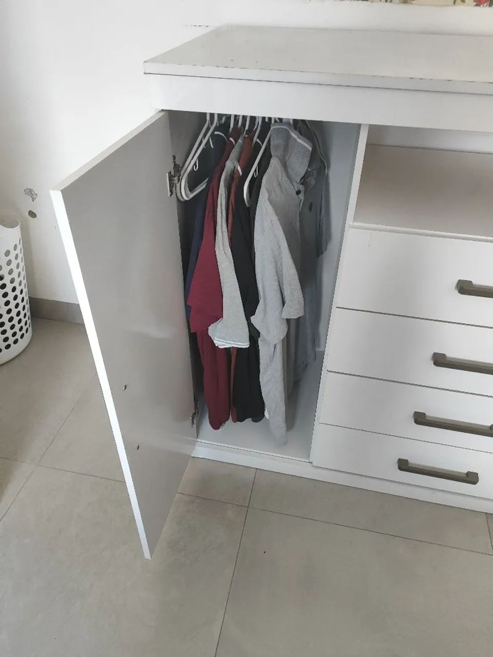Cômoda 5 gaveta e e portas  - Foto 2