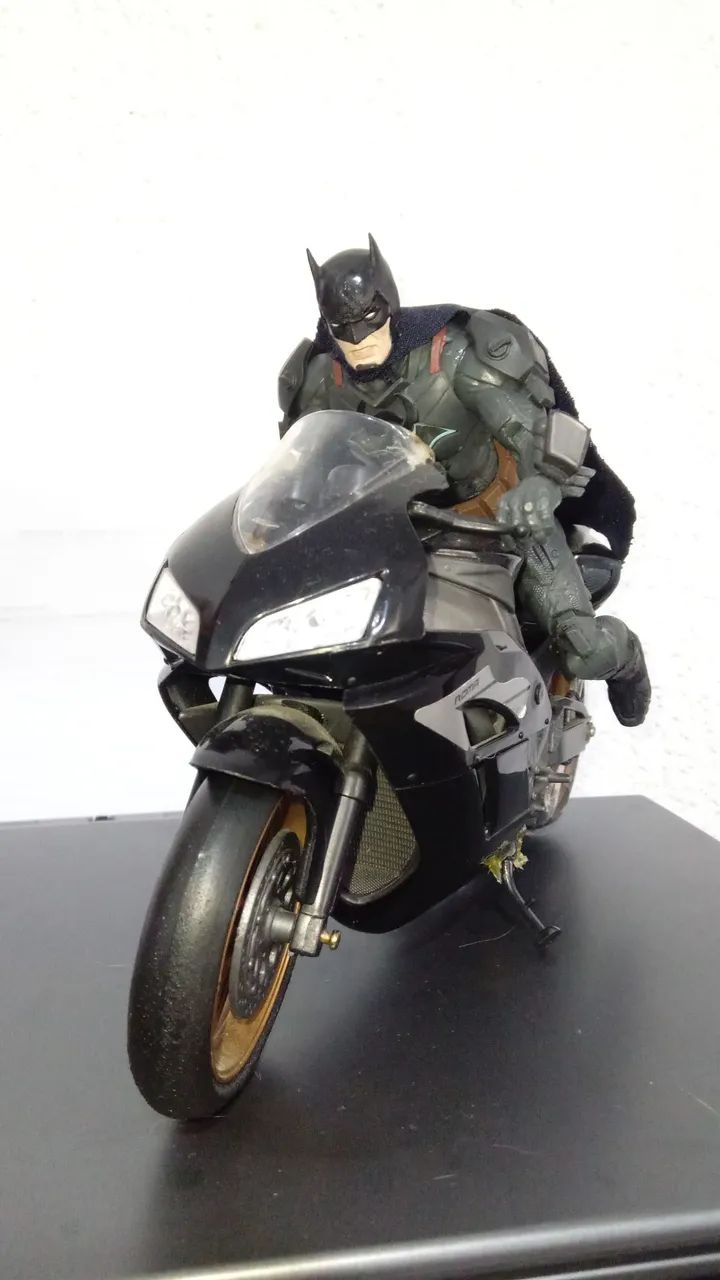 Batman Mcfarlane Toys Custom com Moto 