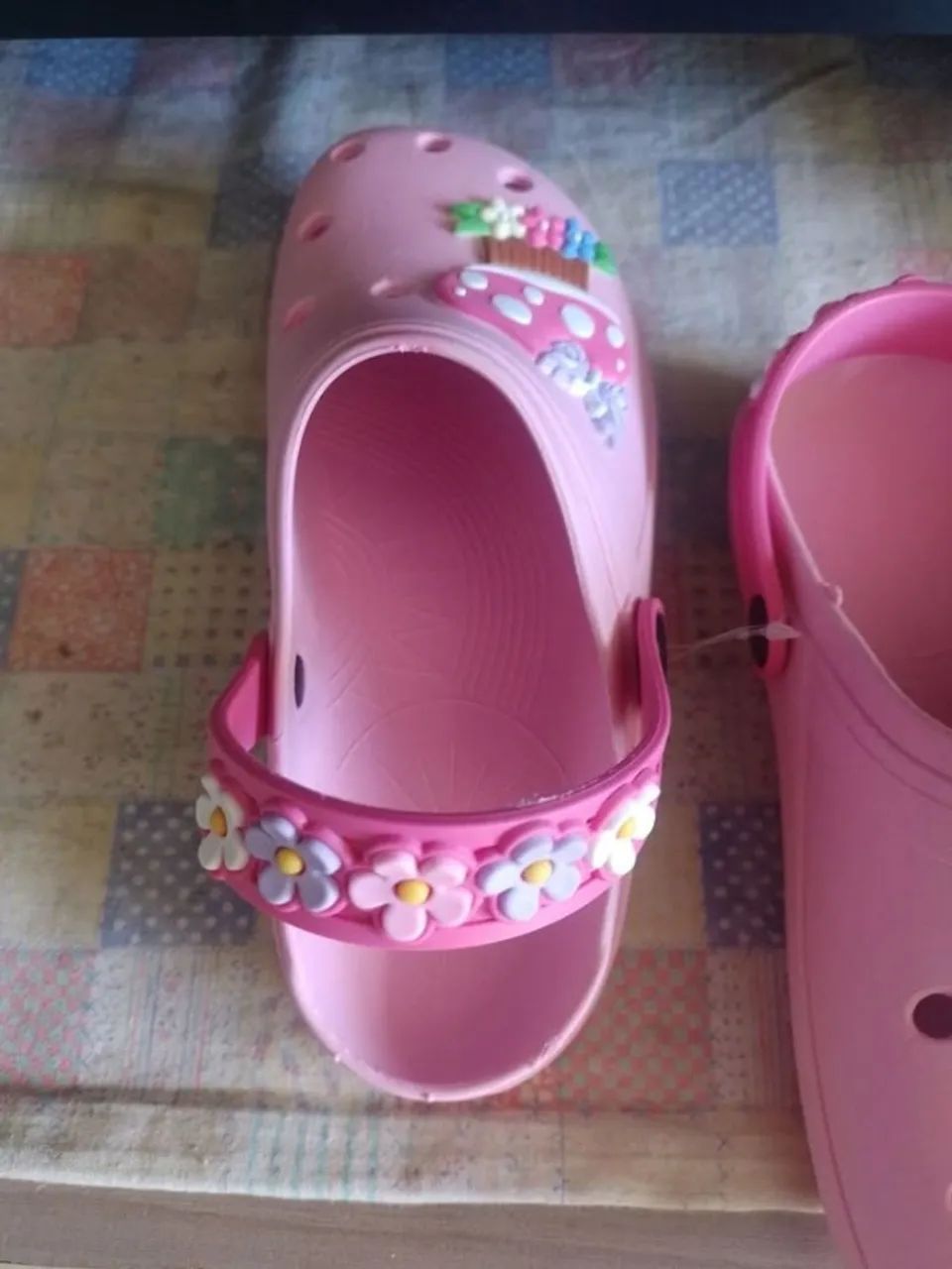 Sandalia Infantil estilo Crocs - Foto 2