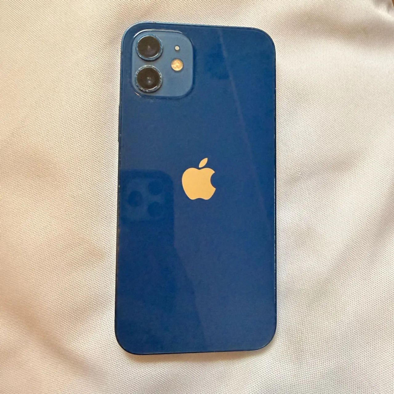 iPhone 12. Com nota fiscal e caixa 