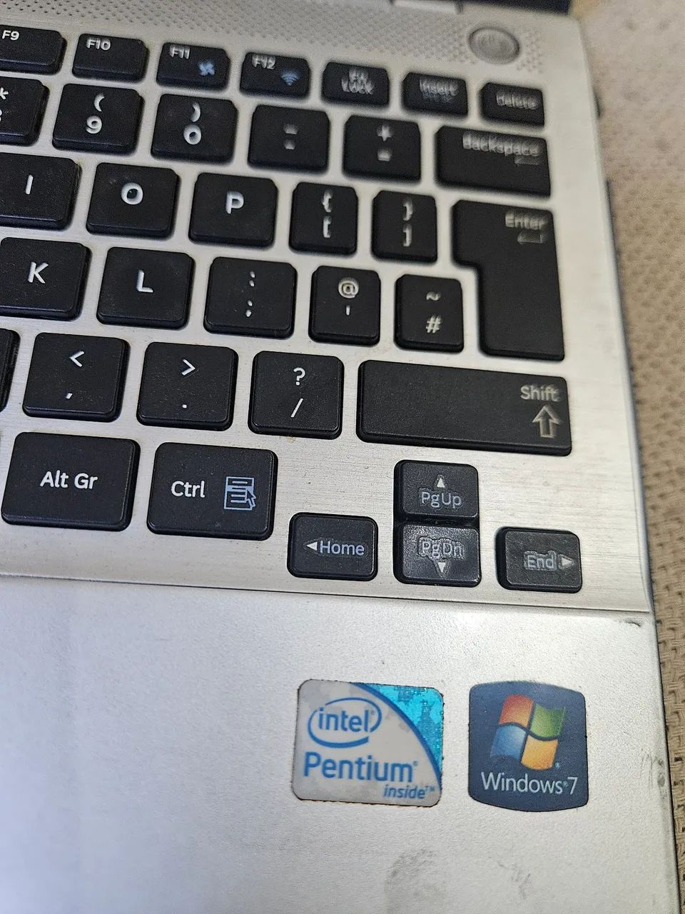 Vendo netbook  sansung NP300U defeito - Foto 3