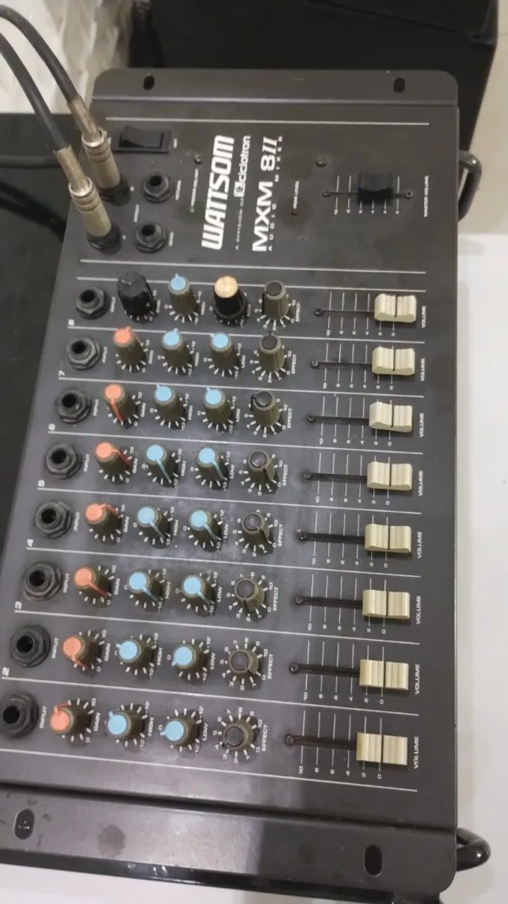 Mesa de som