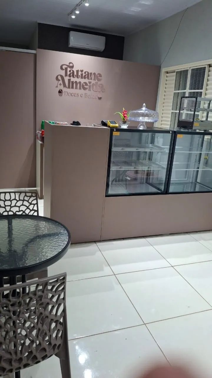 Vitrine Refrigerada e Quente (Seca) Confeitaria  - Foto 2