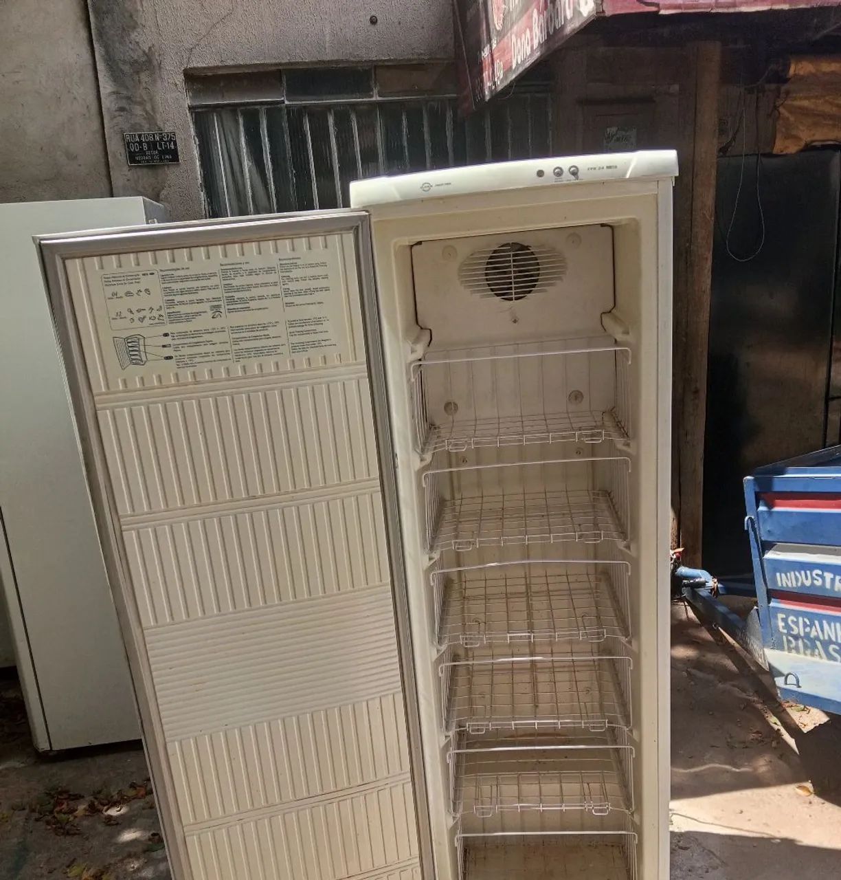 Freezer vertical 