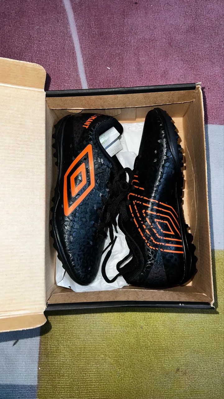 CHUTEIRA UMBRO 31  - Foto 5