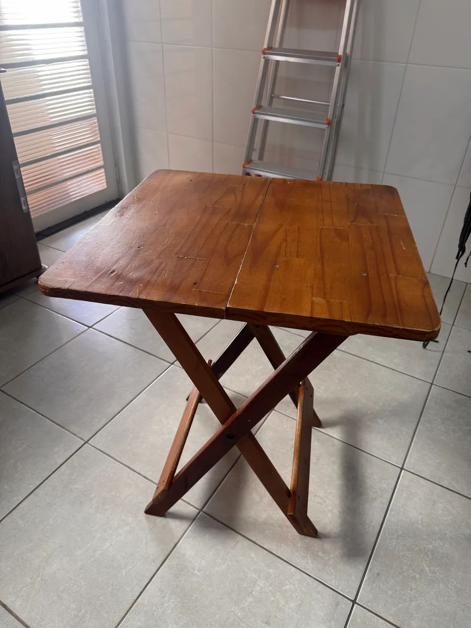 Mesa dobrável 