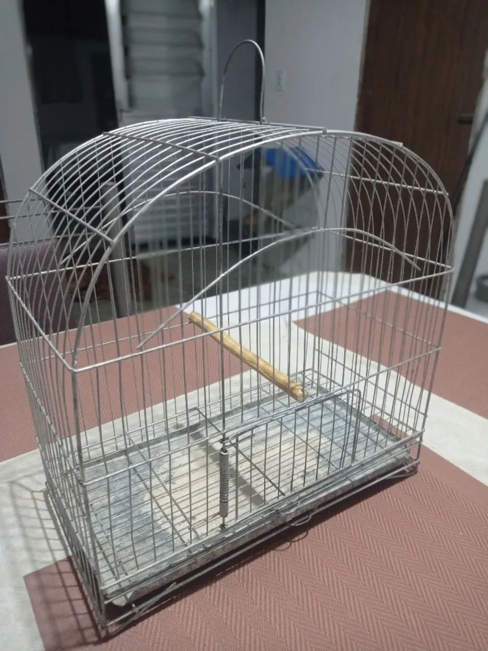 Gaiola de ferro para periquito e agapornis.