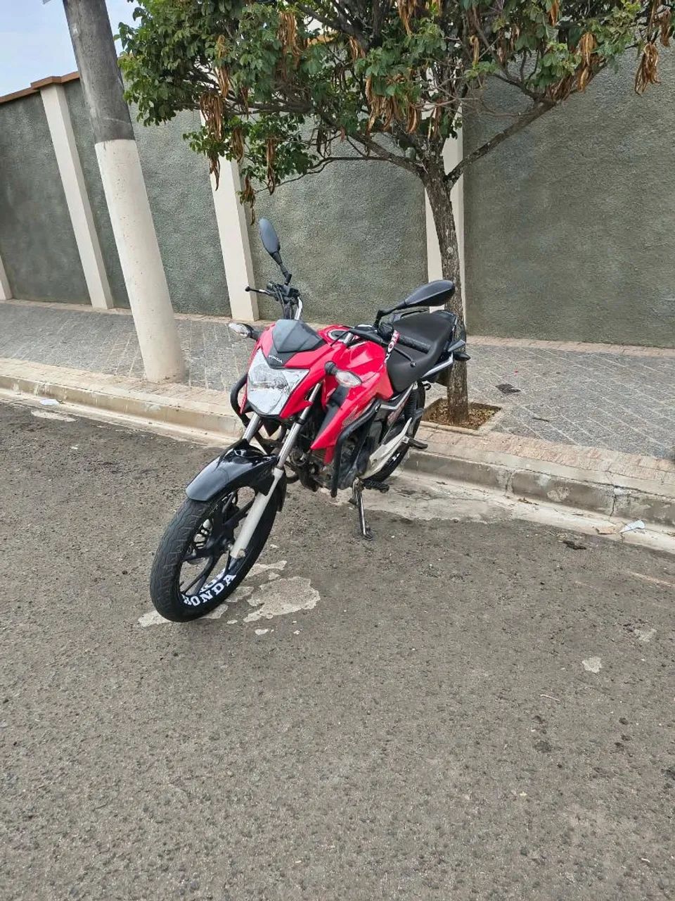 Honda 2021 - 90 mil km - Documentada e IPVA pago - Foto 2