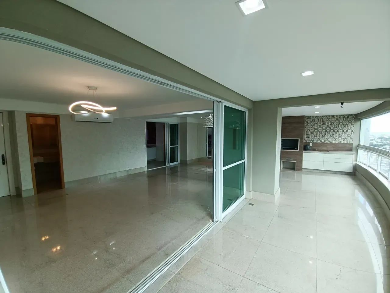 SETOR MARISTA / APTO 210 M² / 4QUARTOS / 4 GARAGENS - Foto 5