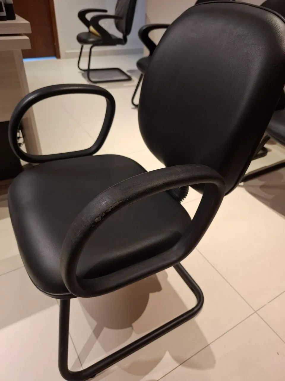 CADEIRAS DE ESCRITÓRIO COM BASE FIXA - Foto 2