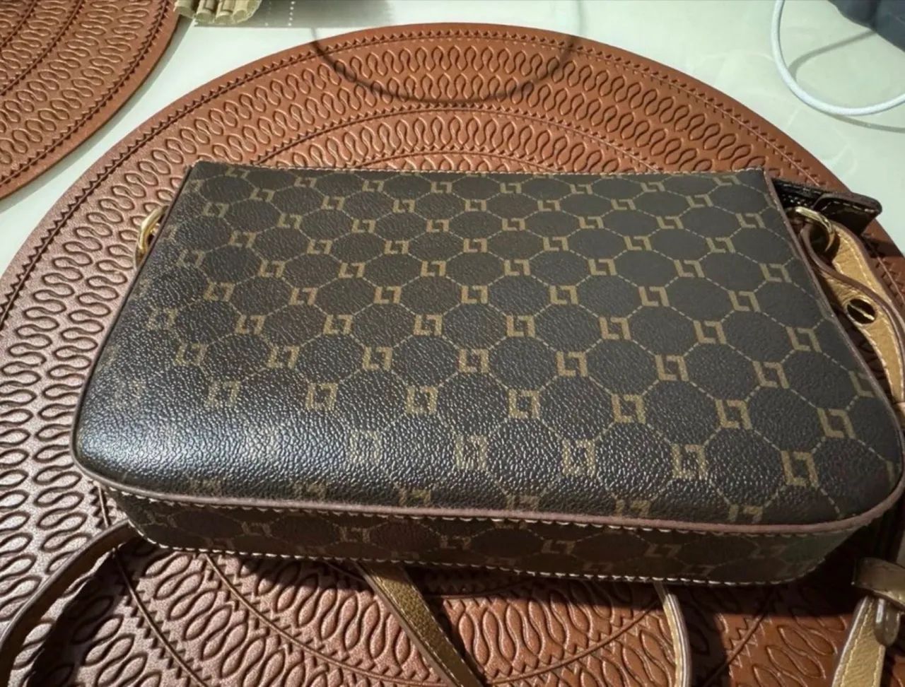 Bolsa luz da lua monograma 