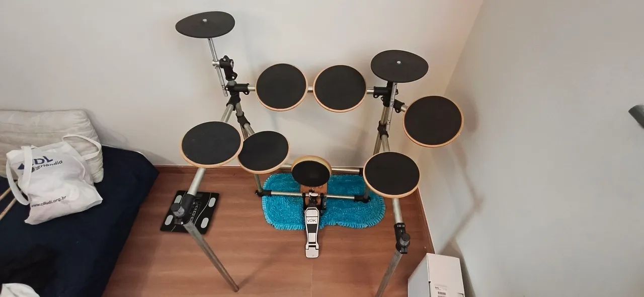 Vendo Bateria praticável KA, muito resistente 