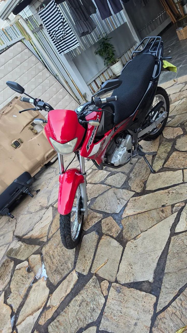 Honda 400 - Foto 2