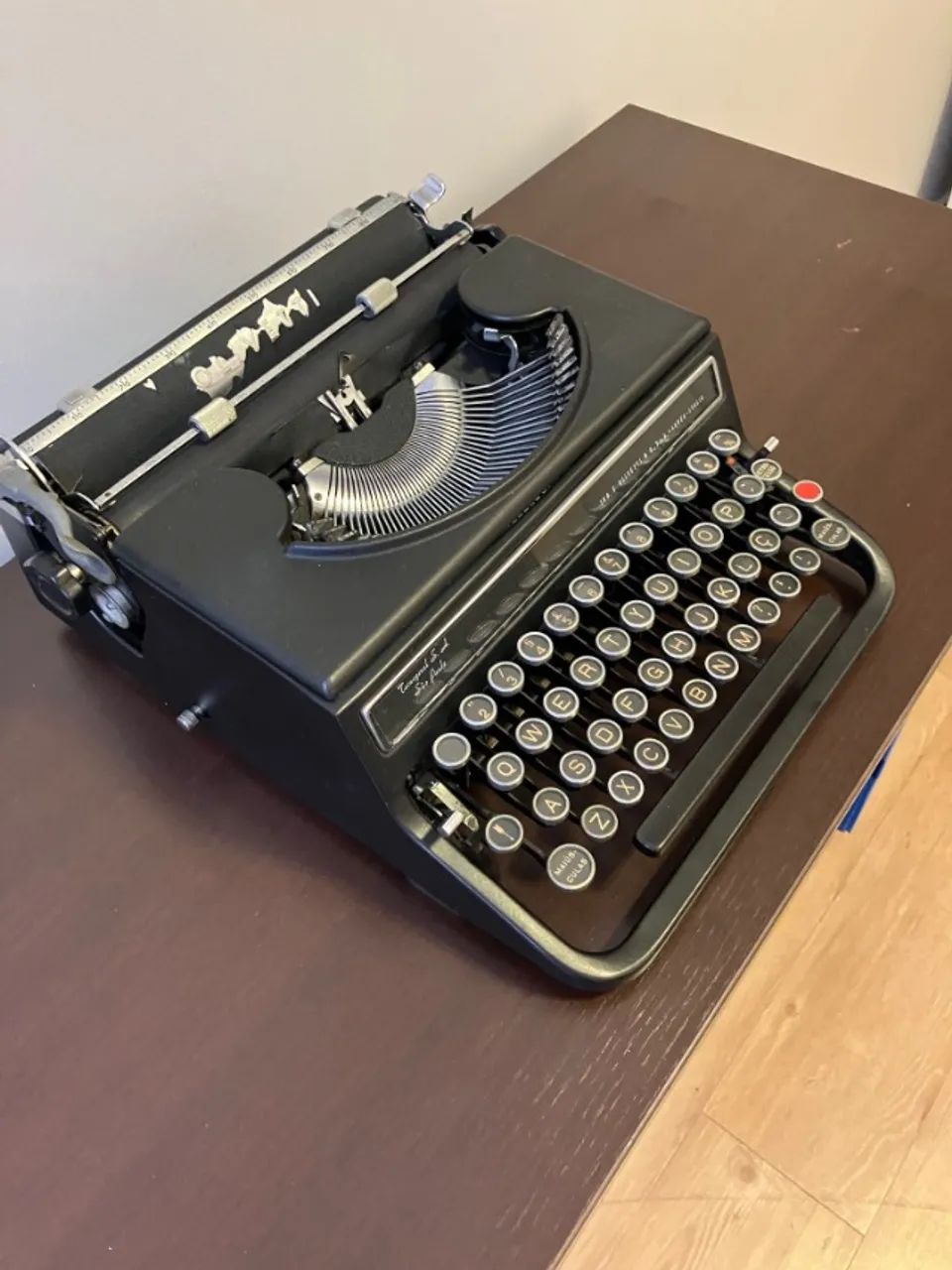 Máquina de escrever Olivetti - Itália - Foto 3