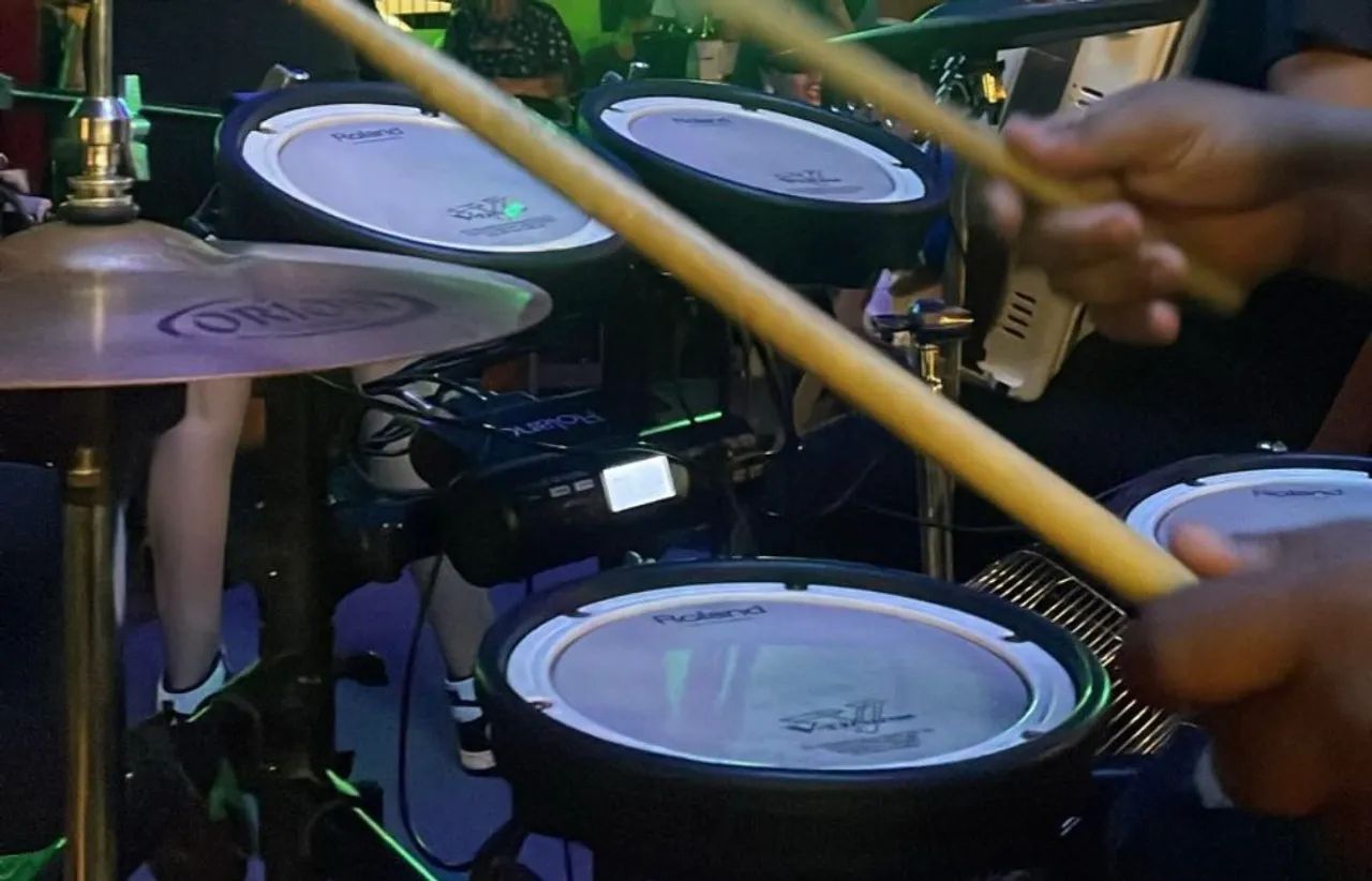 Vendo bateria eletrônica 