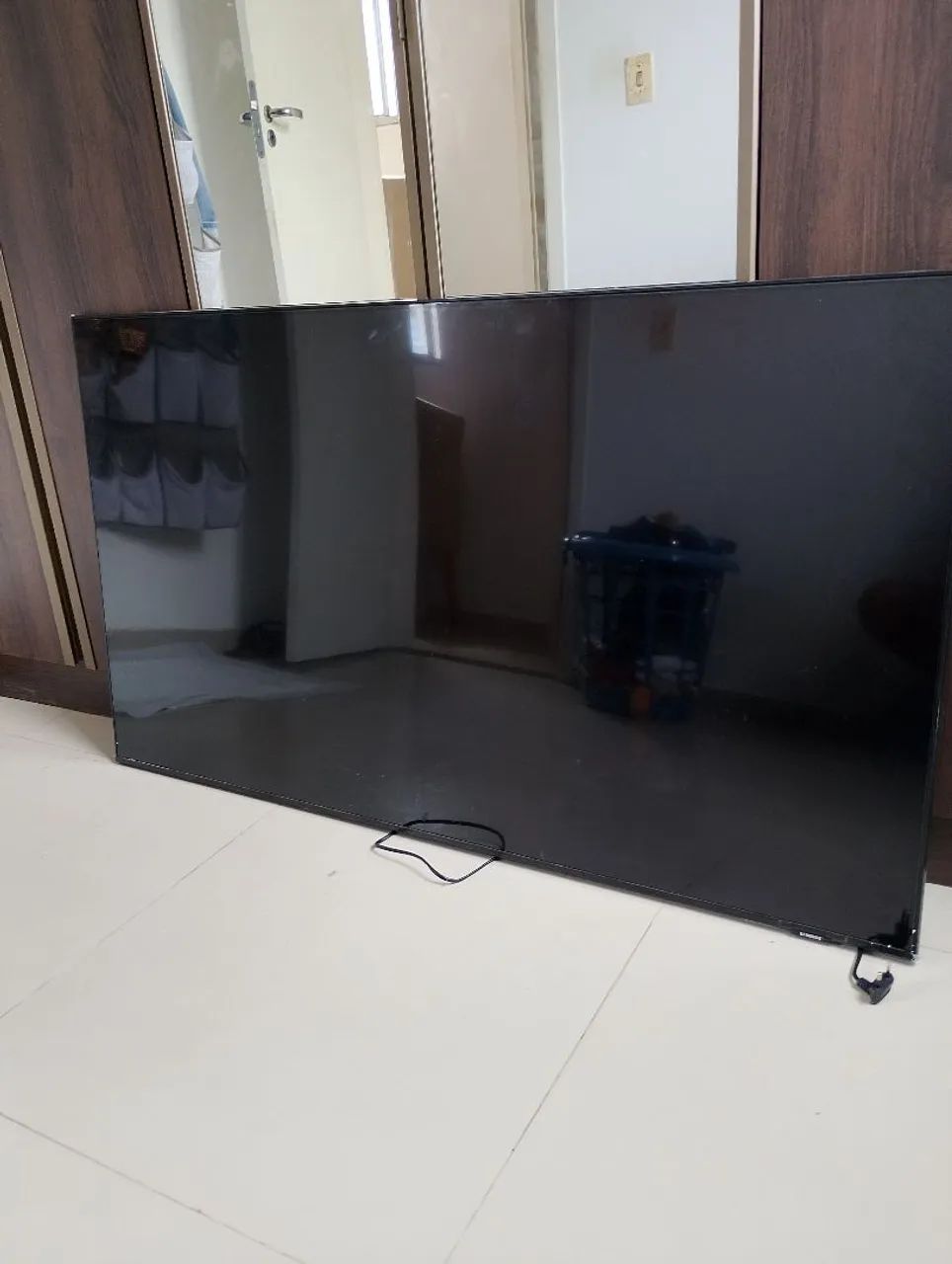 TV Samsung semi nova 55 polegadas está ótima parou derrepente a tela está ótima para vende - Foto 2