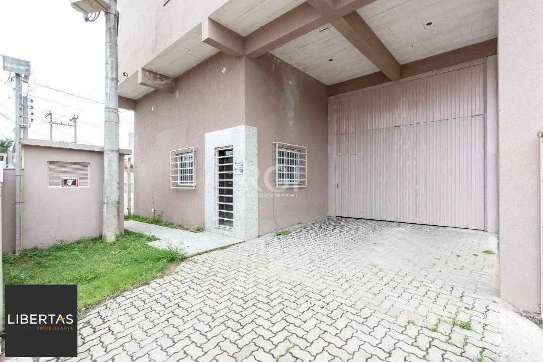 Pavilhão com área construída de cerca de 900m² - Foto 2