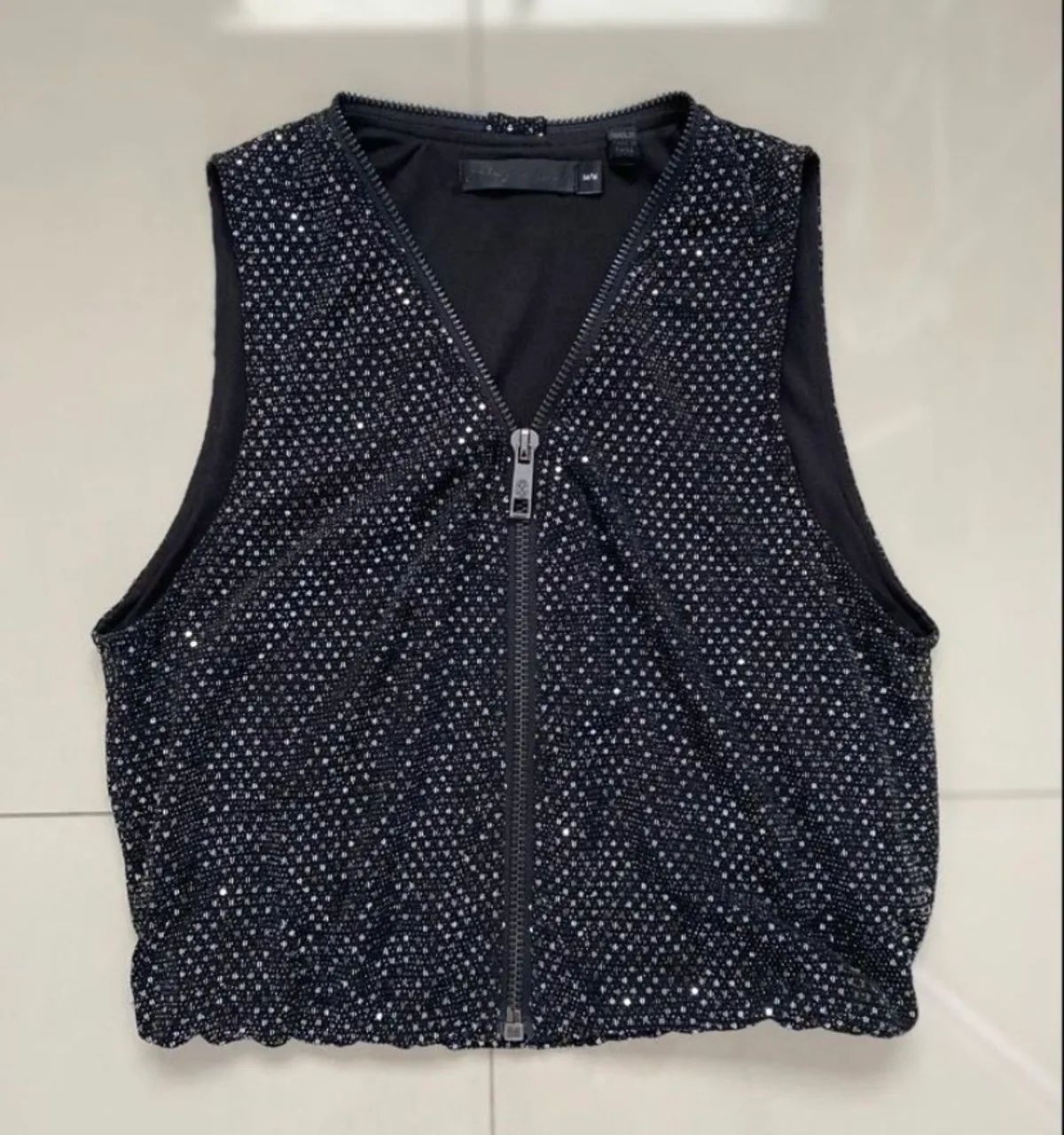 cropped colete preto - john john