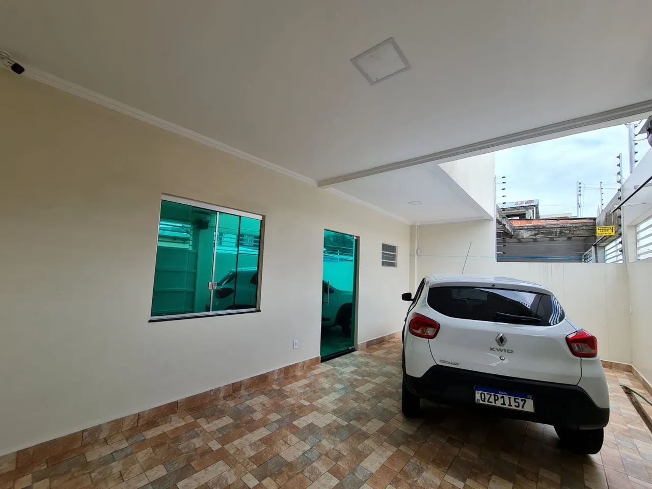 Alugo Casa Duplex totalmente mobiliada e climatizada  - Foto 2