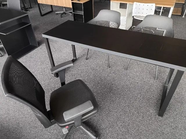 Straight Office Desk - 0.75x1.50x0.70m - (STOCK CLEARANCE)!!