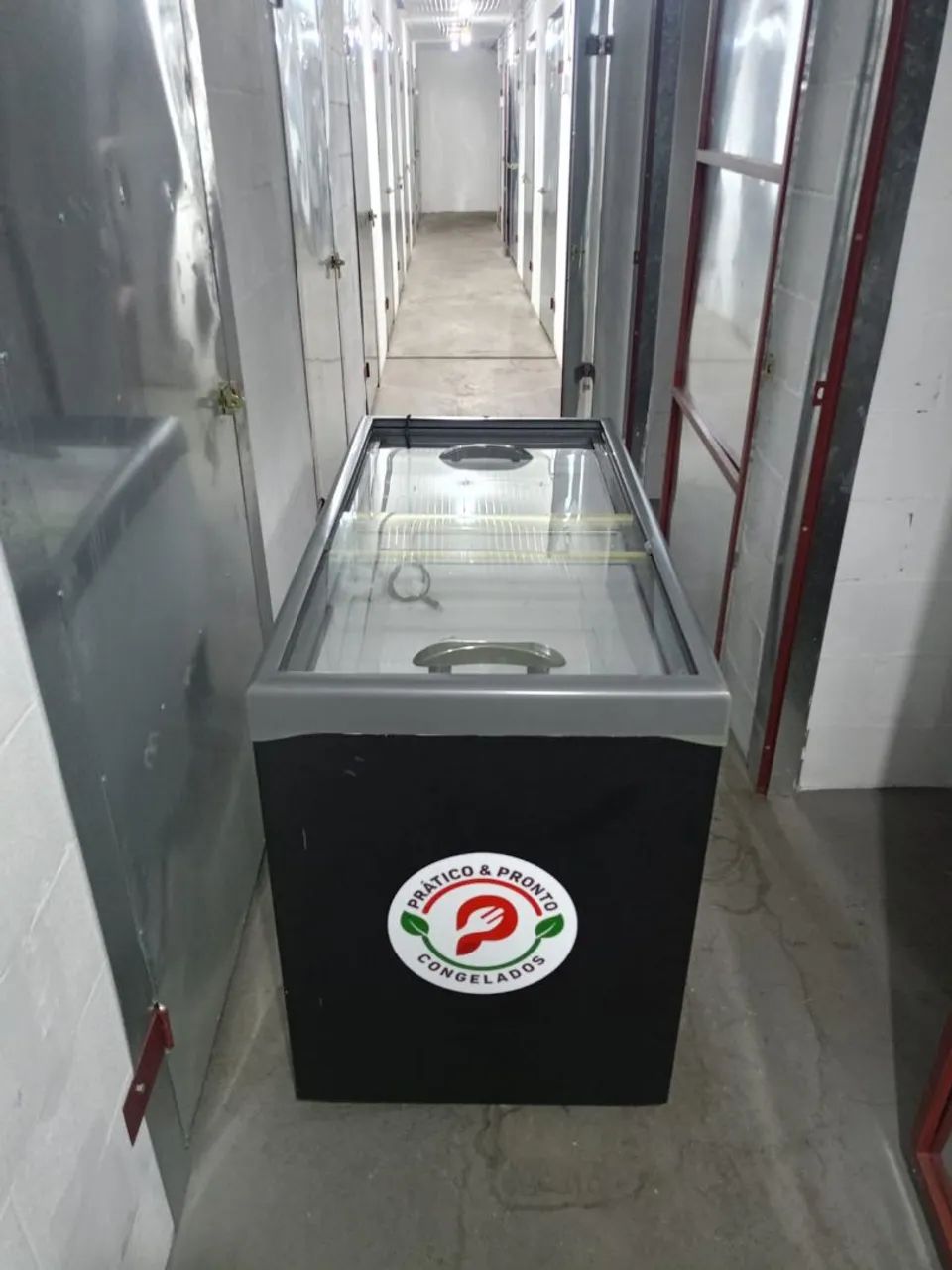 Freezer horizontal Gelopar 410 littos,comprado zero ,funciona perfeitamente,220vts - Foto 2