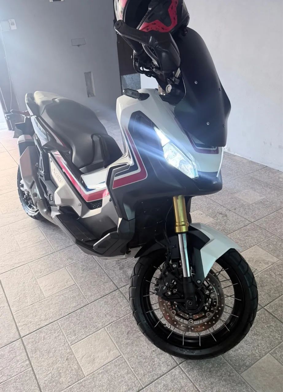 X ADV 750cc