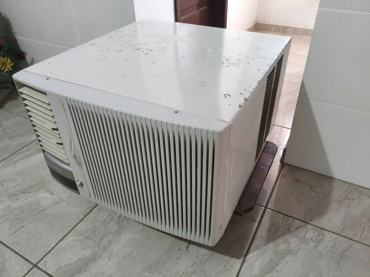 AR condicionado Brastemp 10.000 Btus Quente e frio. (LEIA A DESCRIÇÃO.) - Foto 4