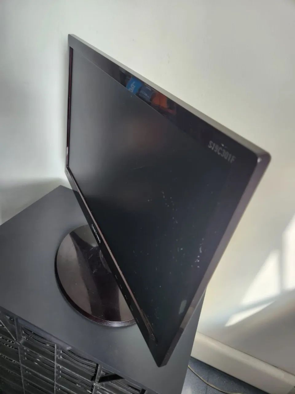 Monitor Samsung Led Pl S19c301f  - Foto 2