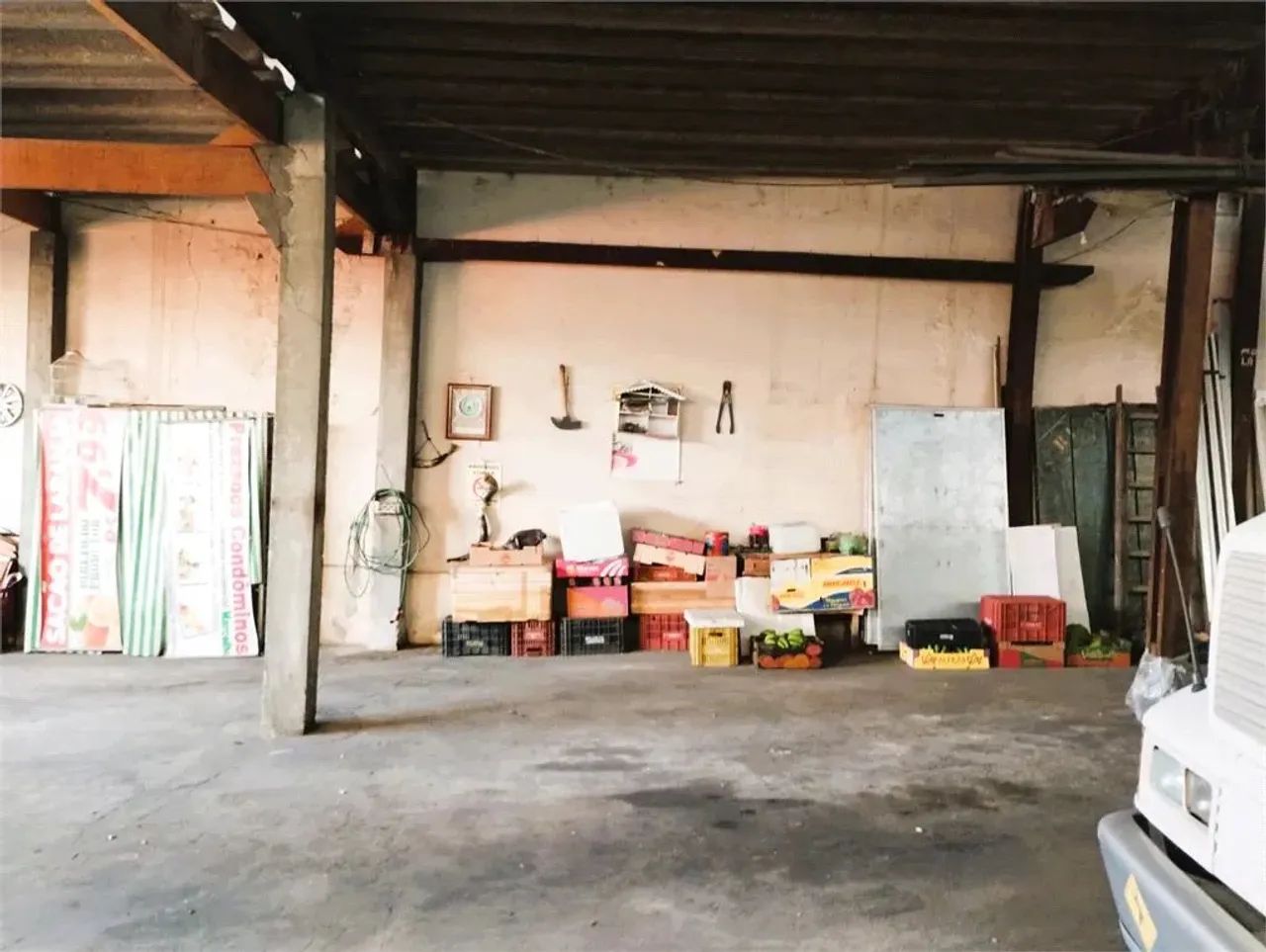 Galpão/Depósito/Armazém com 2 salas para Alugar, de 300 m² por R$ 22.000/Mês na frente da  - Foto 2