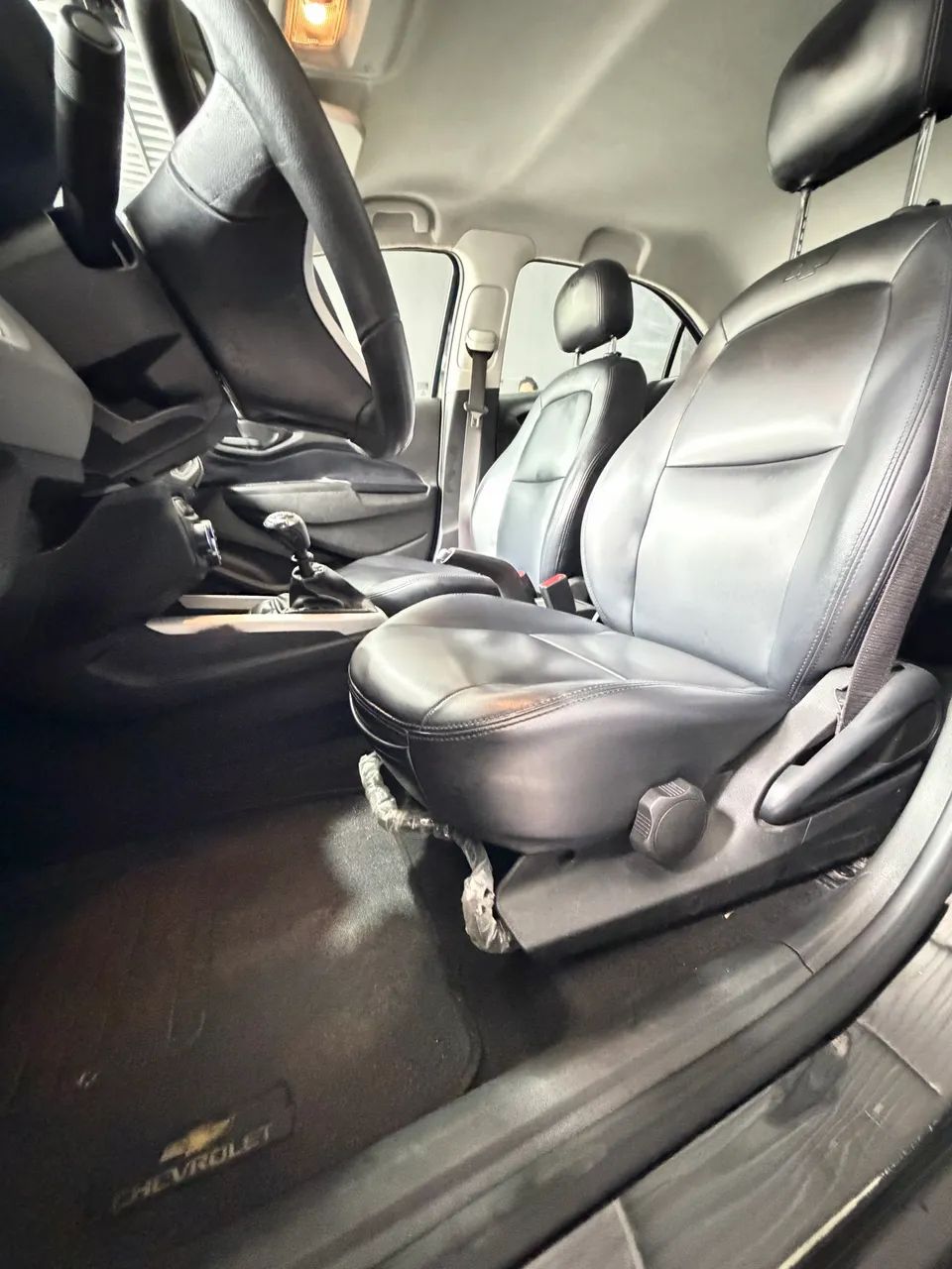 Chevrolet Onix Hatch LT 1.4 8V Flex Mec. 4P 2018 - Foto 10
