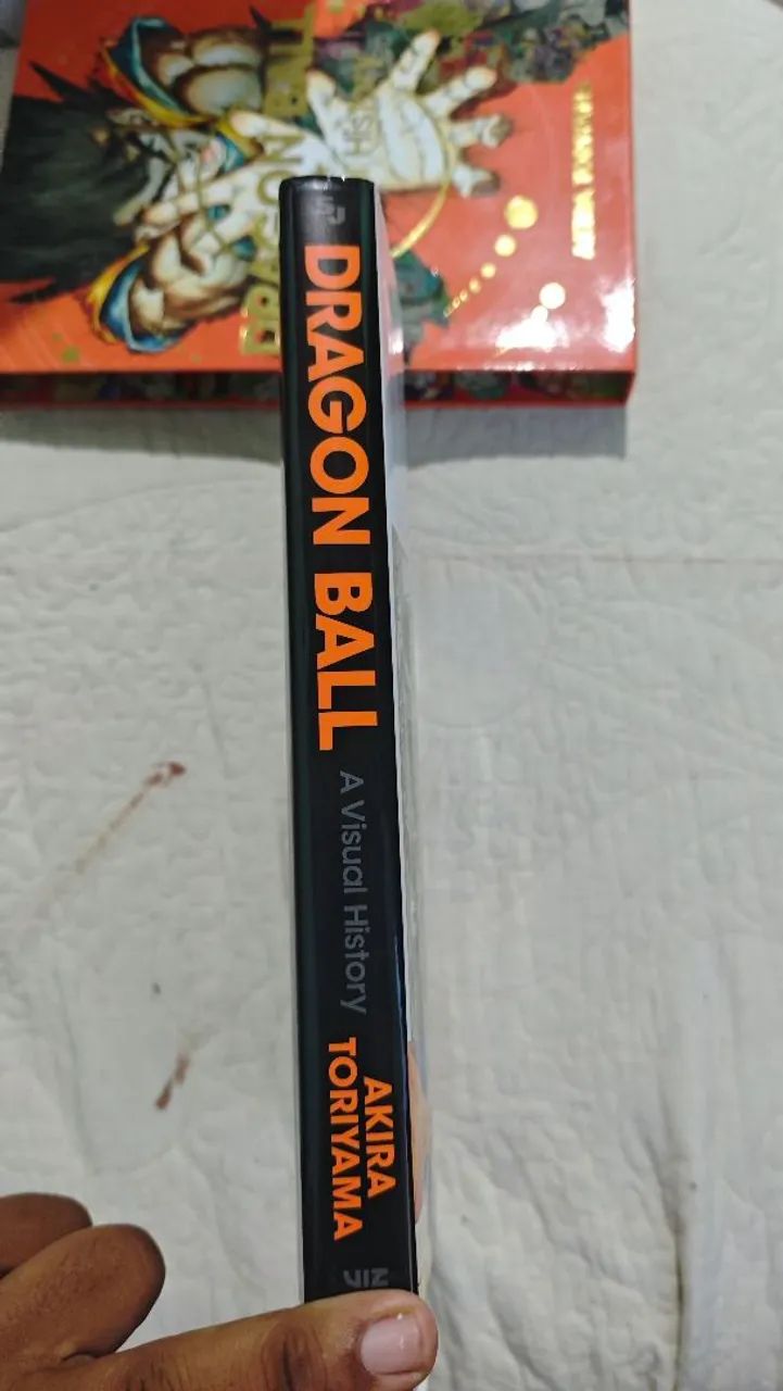 Livro Dragon Ball A visual History - Foto 4