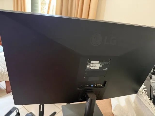 Monitor LG 24" Full HD - Foto 3