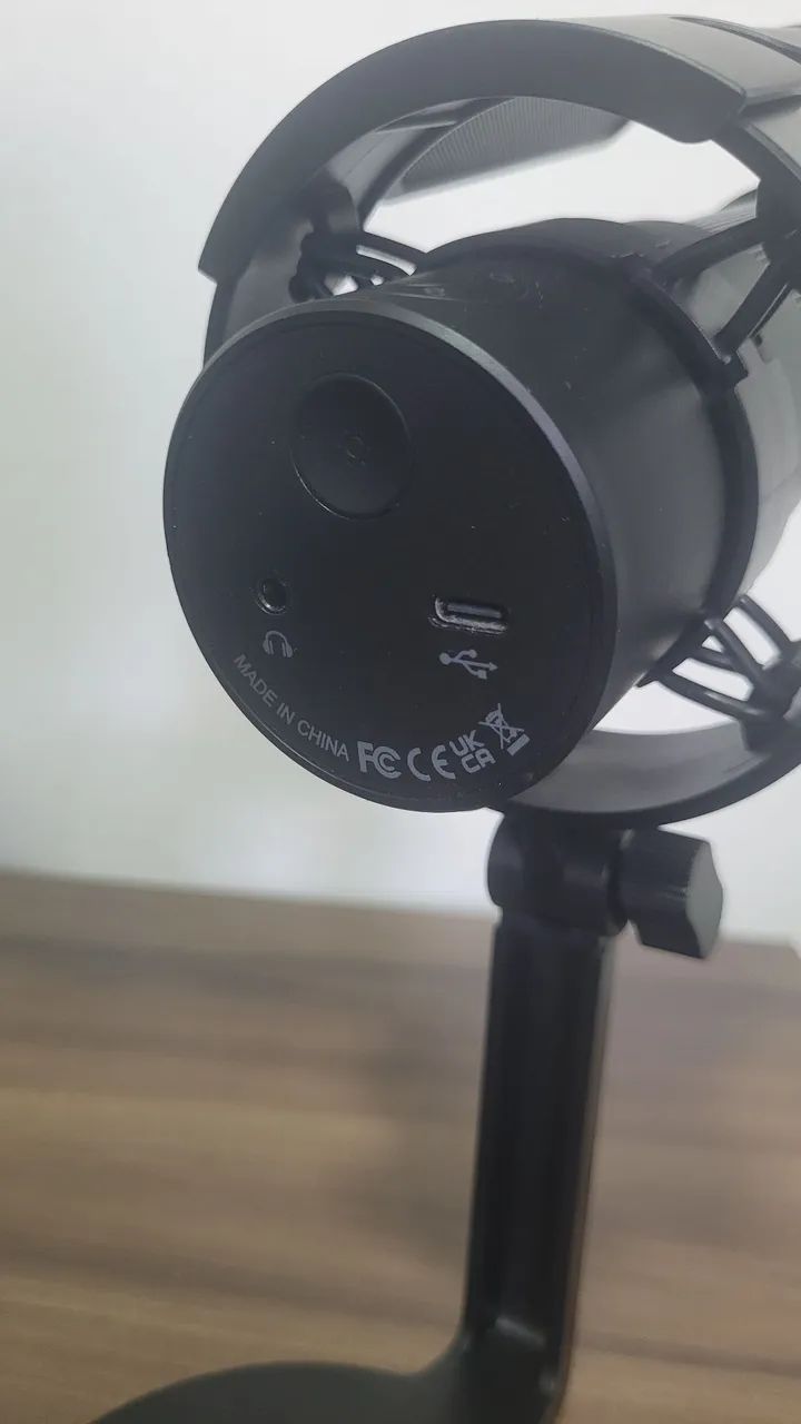 Microfone condensador USB FIFINE A8 PLUS Ampligame RGB - Foto 3
