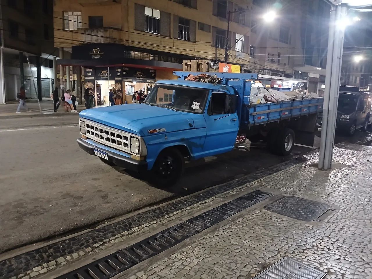 Fretes carreto retirada de entulho e viagens!! - Foto 2