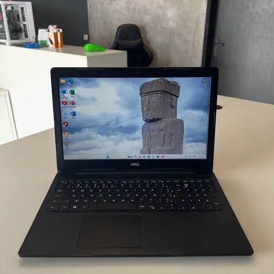 Notebook DELL intel Core i7 8ª Geração 8GB RAM | 2TB 