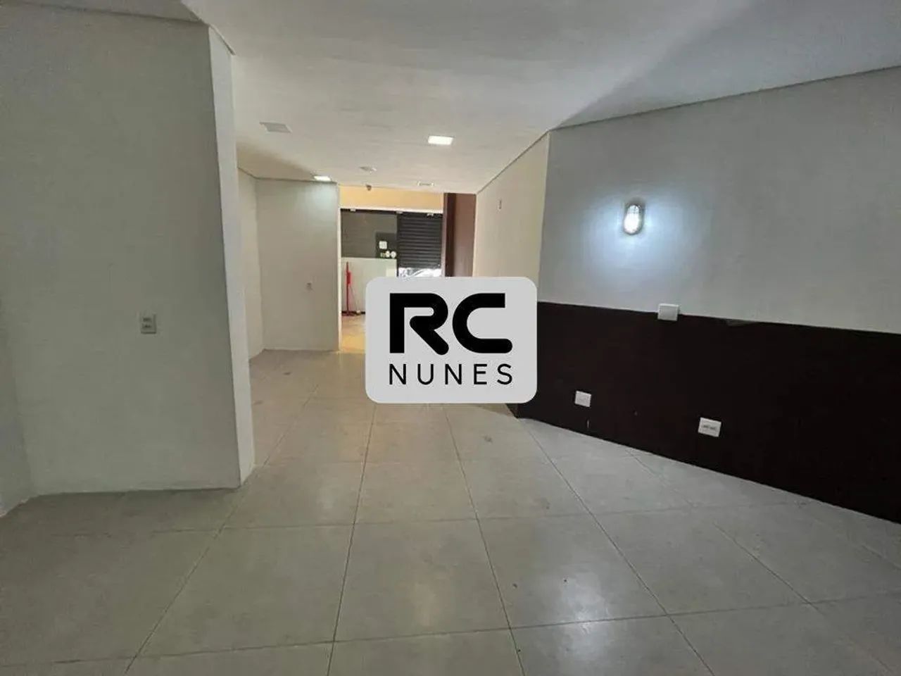 Loja com 110m² para alugar no bairro Floresta.