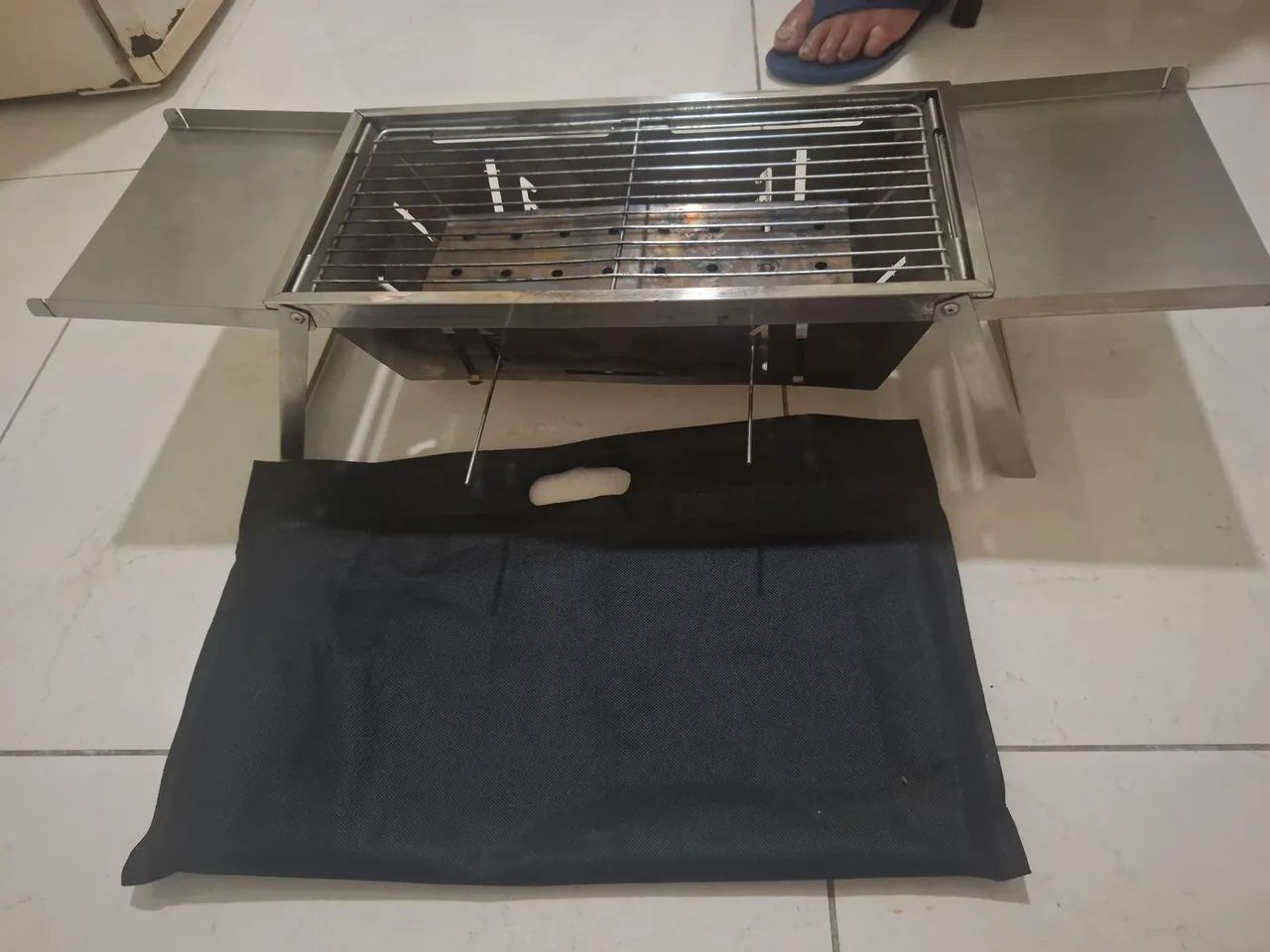Churrasqueiro portátil de inox