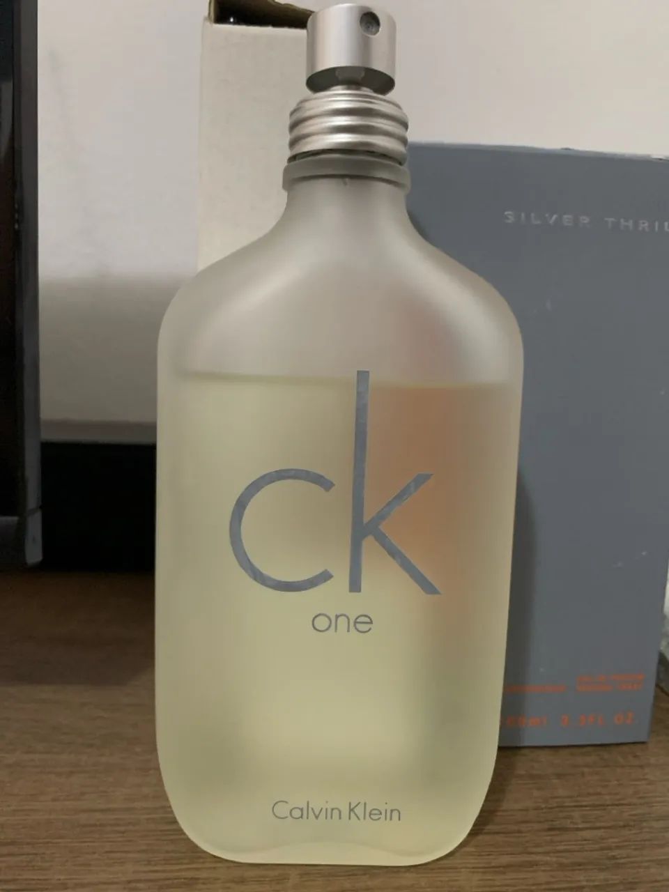 Perfume CK one 80% do frasco 