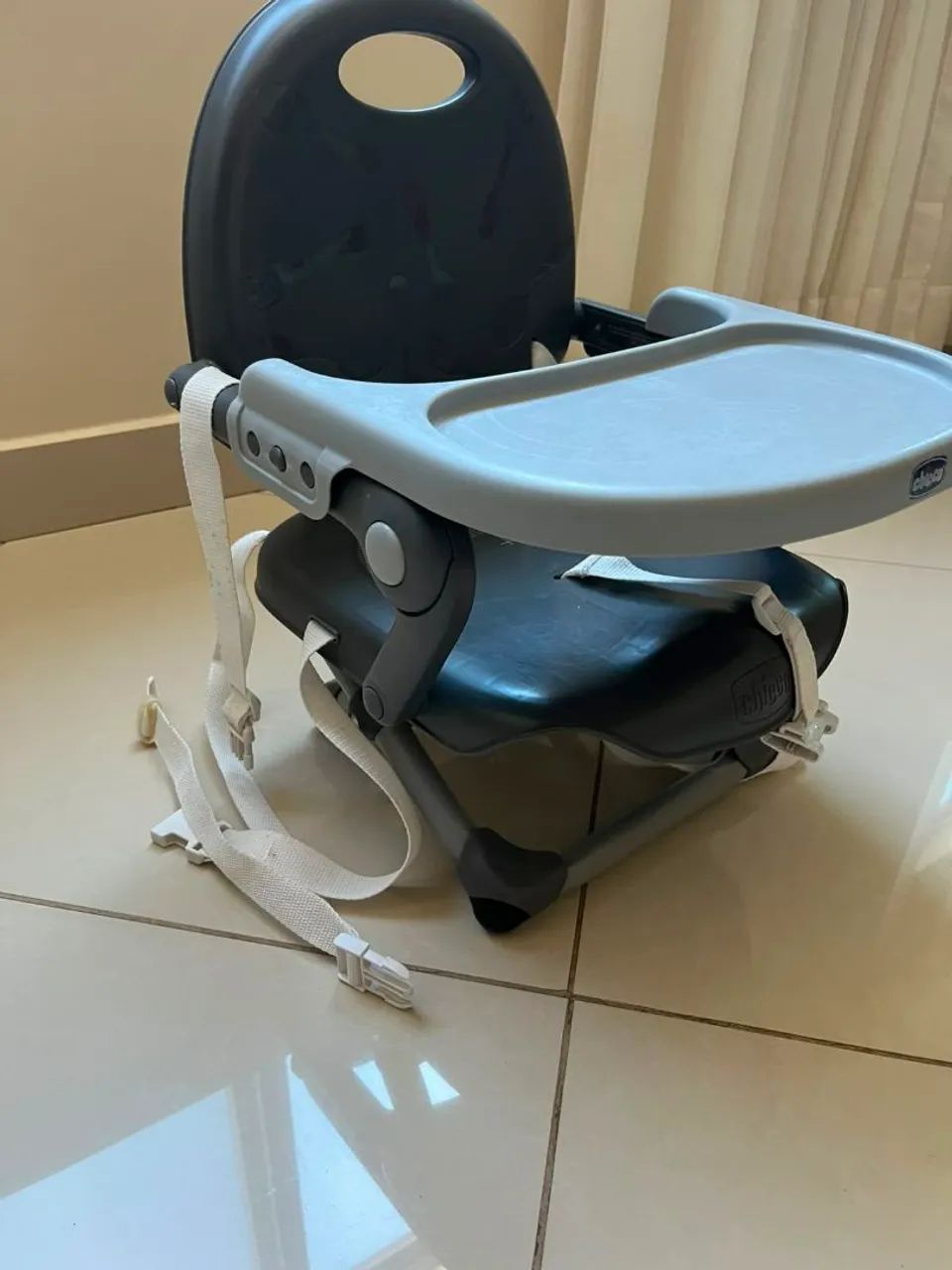Cadeira de Alimentação Portátil Chicco Mode - Prática e Compacta - Foto 2