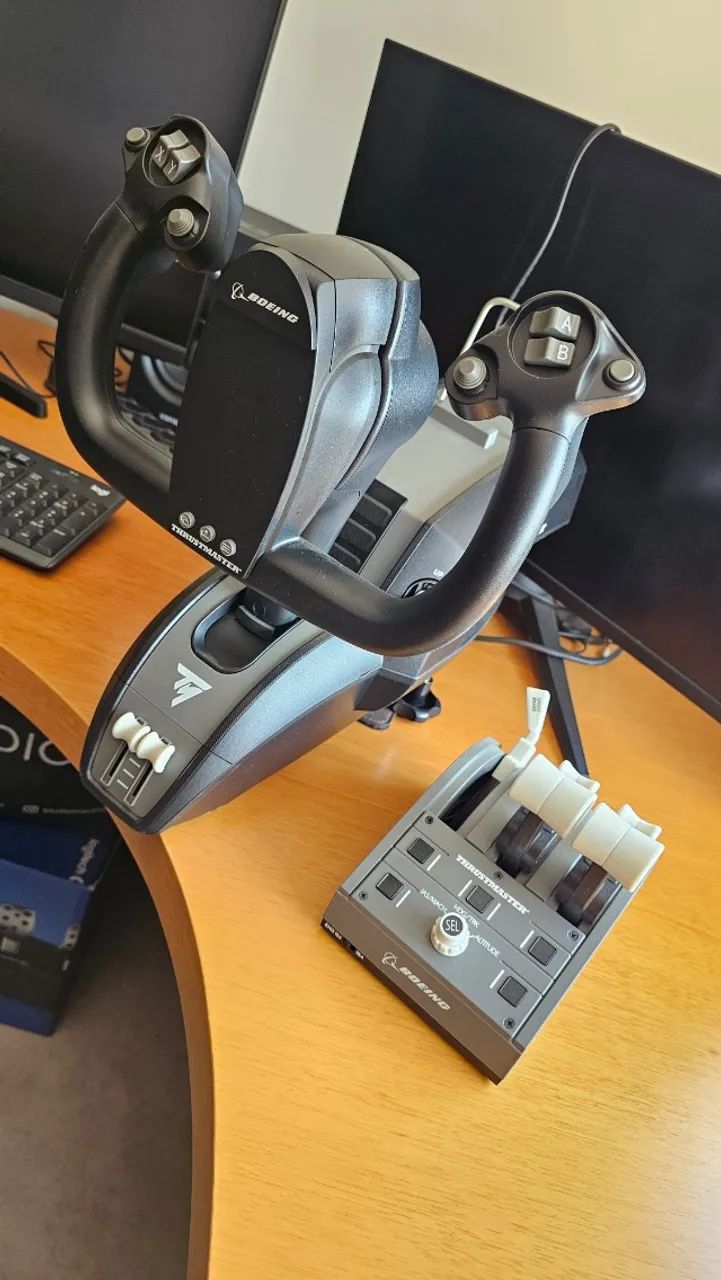 Thrustmaster TCA Yoke PACK Boeing Edition (Xbox Series X, PC