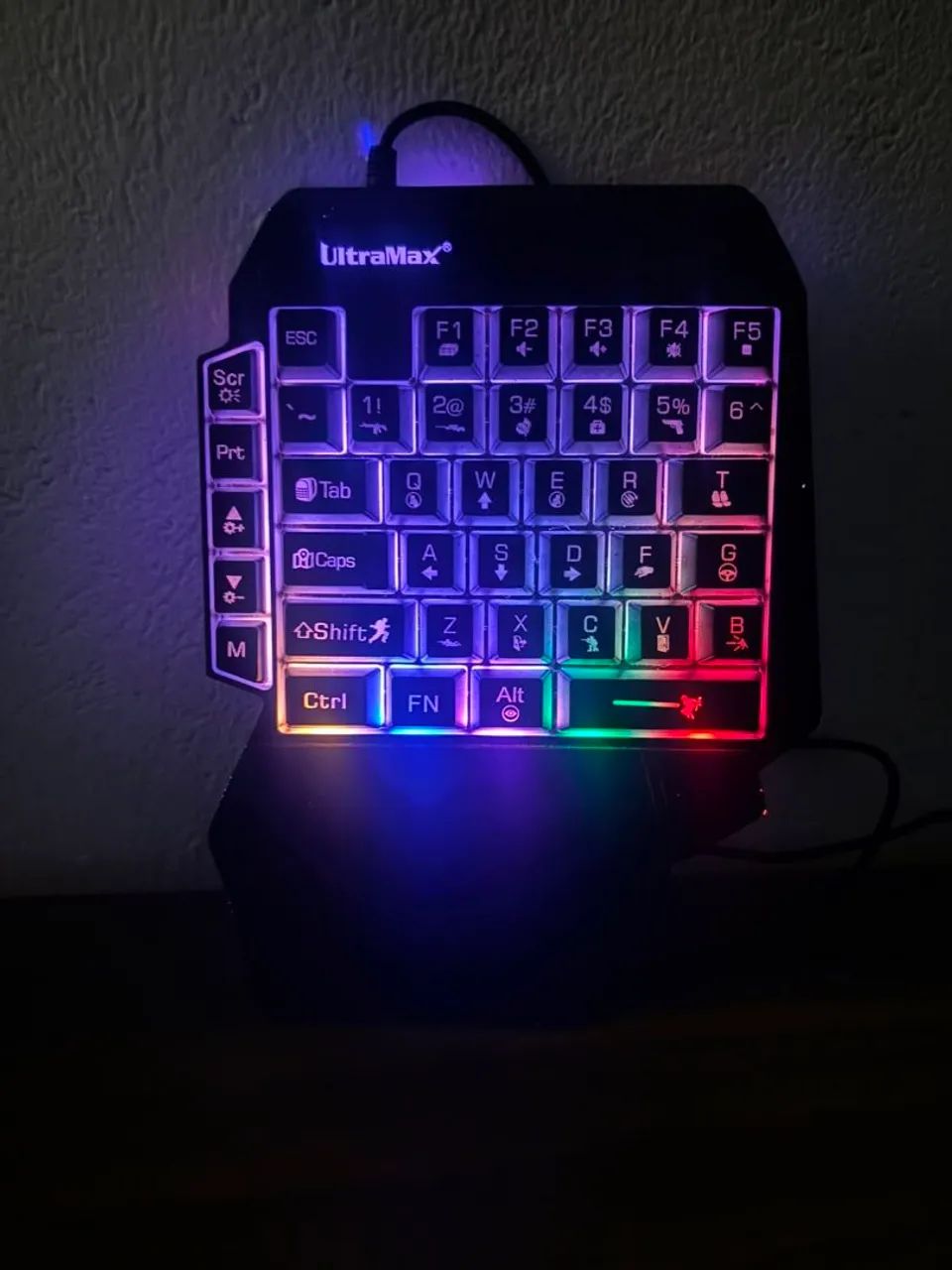 Teclado de uma mão rgb