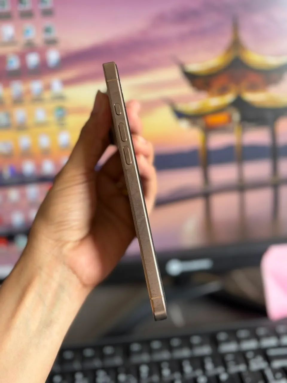 iPhone 16 pro Max  - Foto 4