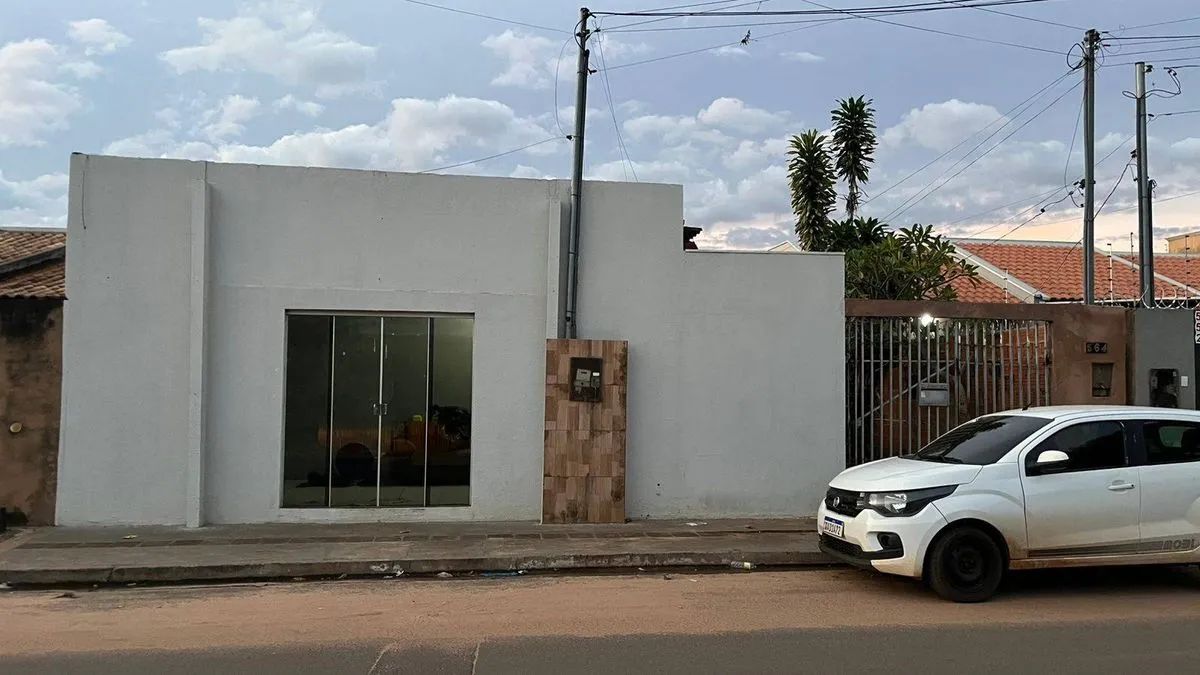 2 quartos com saao de frente