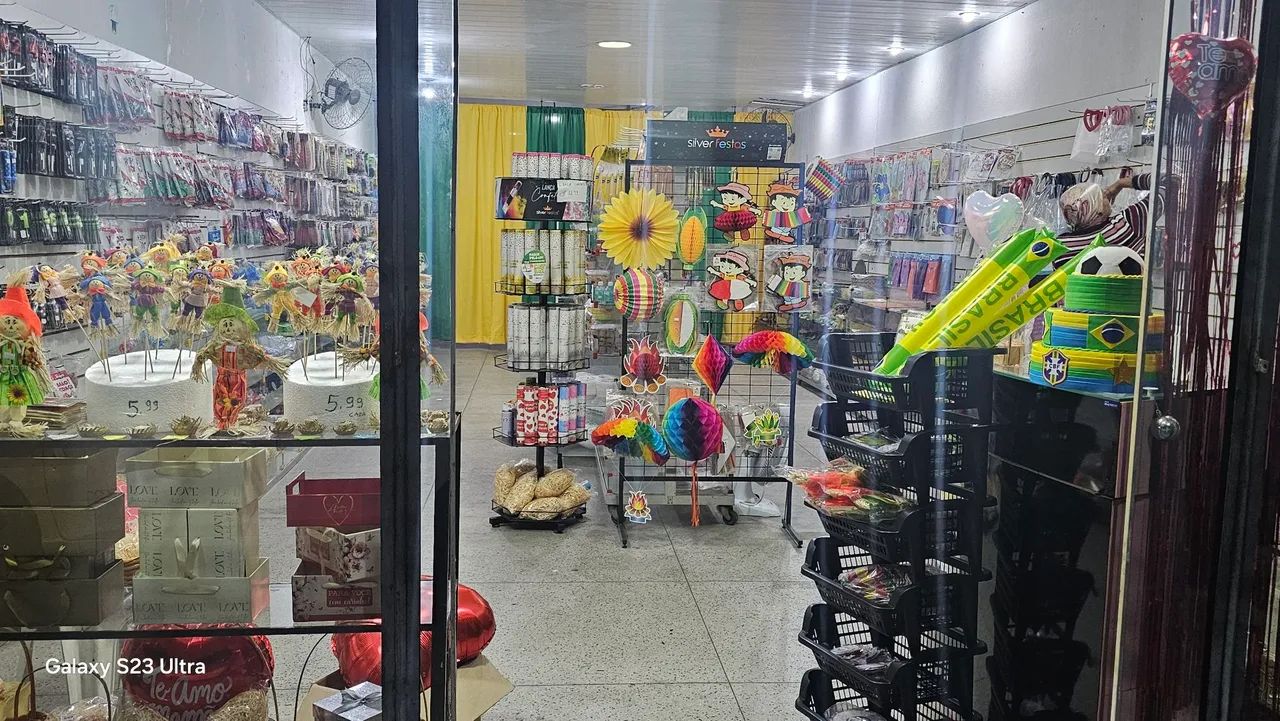 VENDO OU TROCO - LOJA DE ARTIGO DE FESTAS - Foto 5