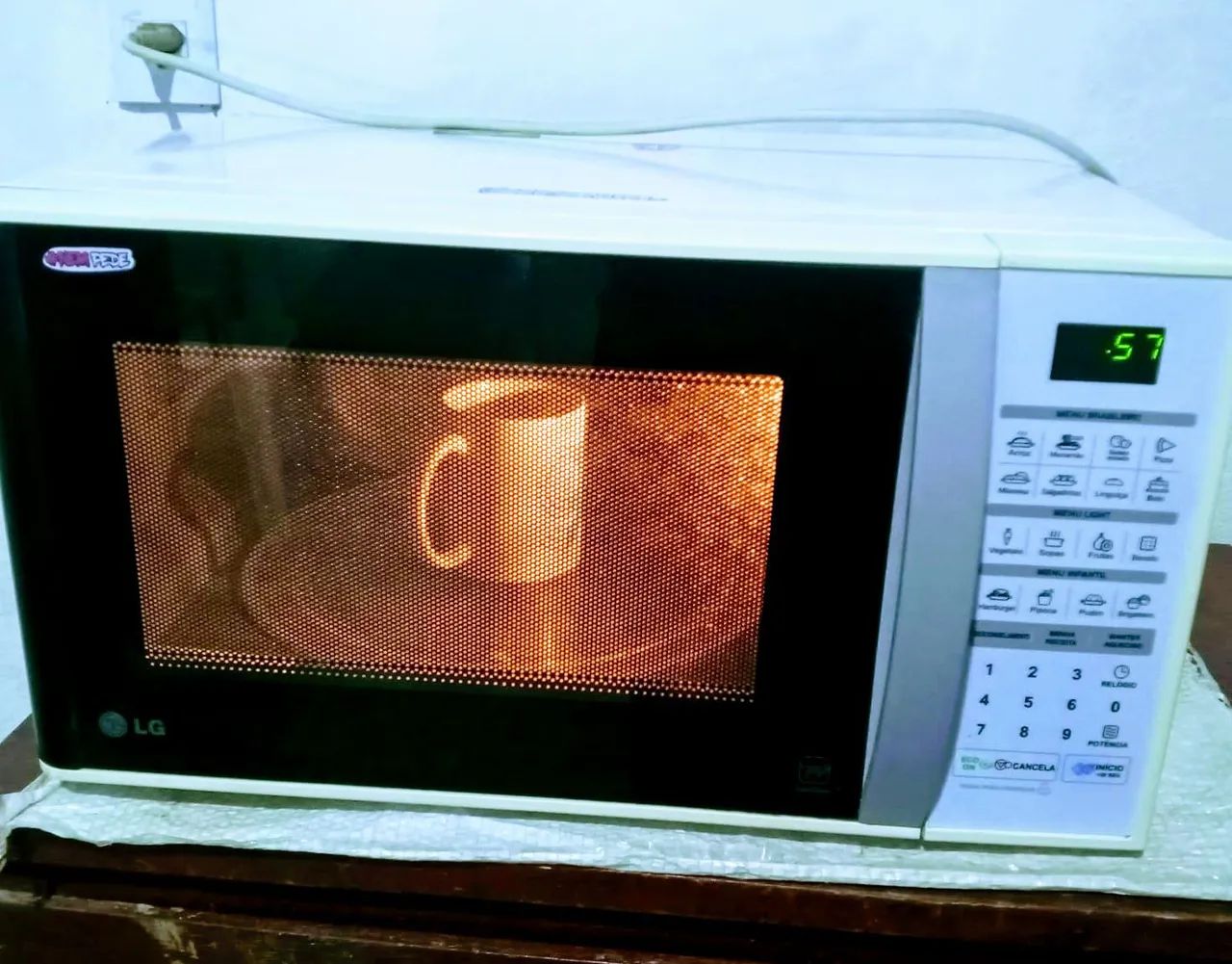 Micro-ondas LG 23 litros  - Foto 2