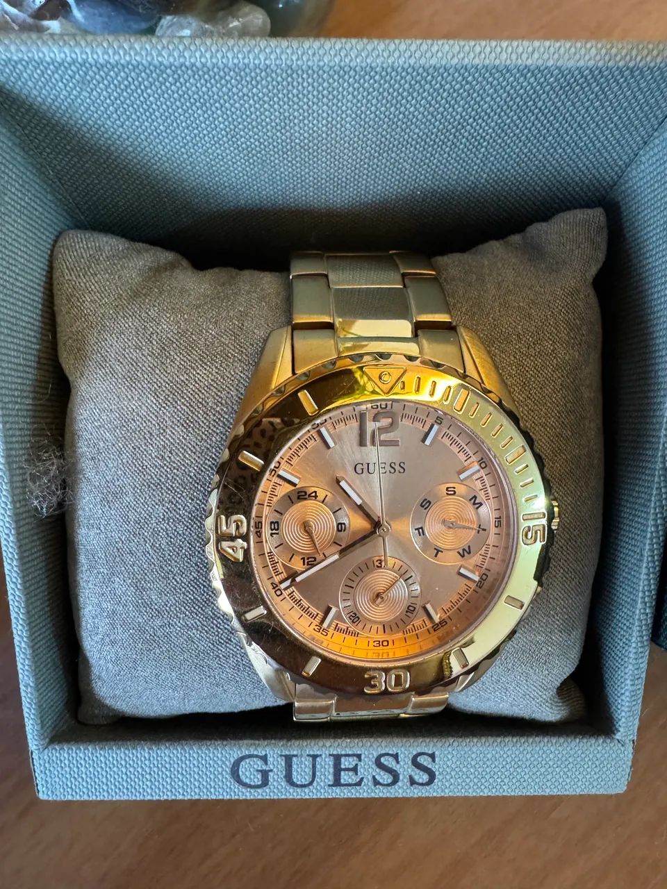 Relógio feminino Guess