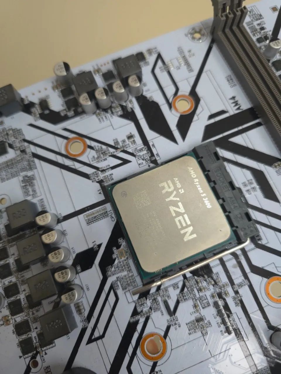 Kit RYZEN 5 3600 + B450M - Foto 3